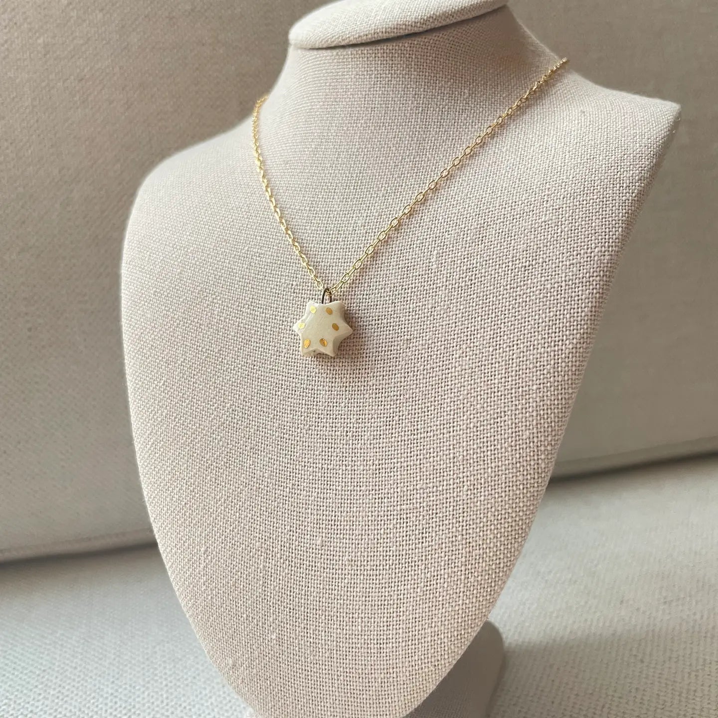 Tiny Magen necklace