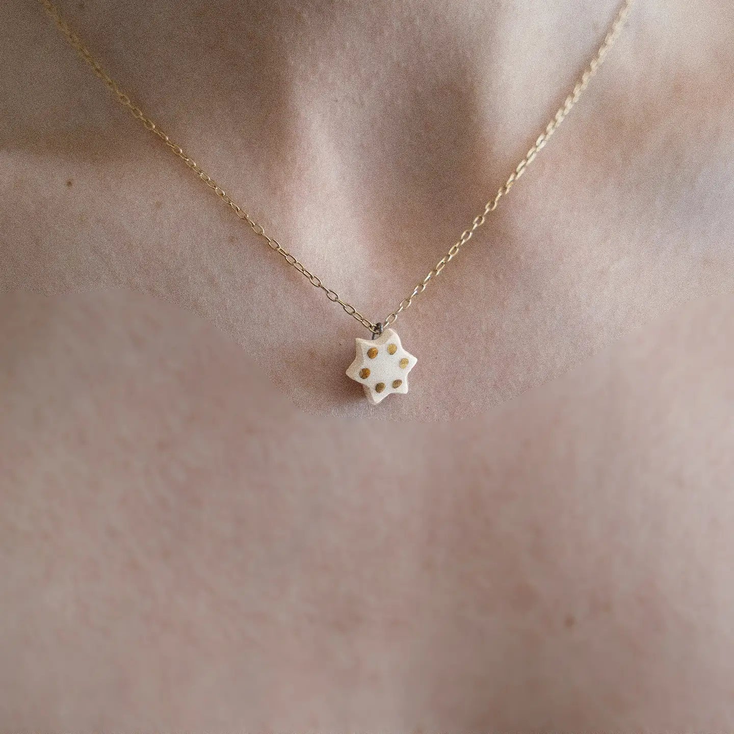 Tiny Magen necklace