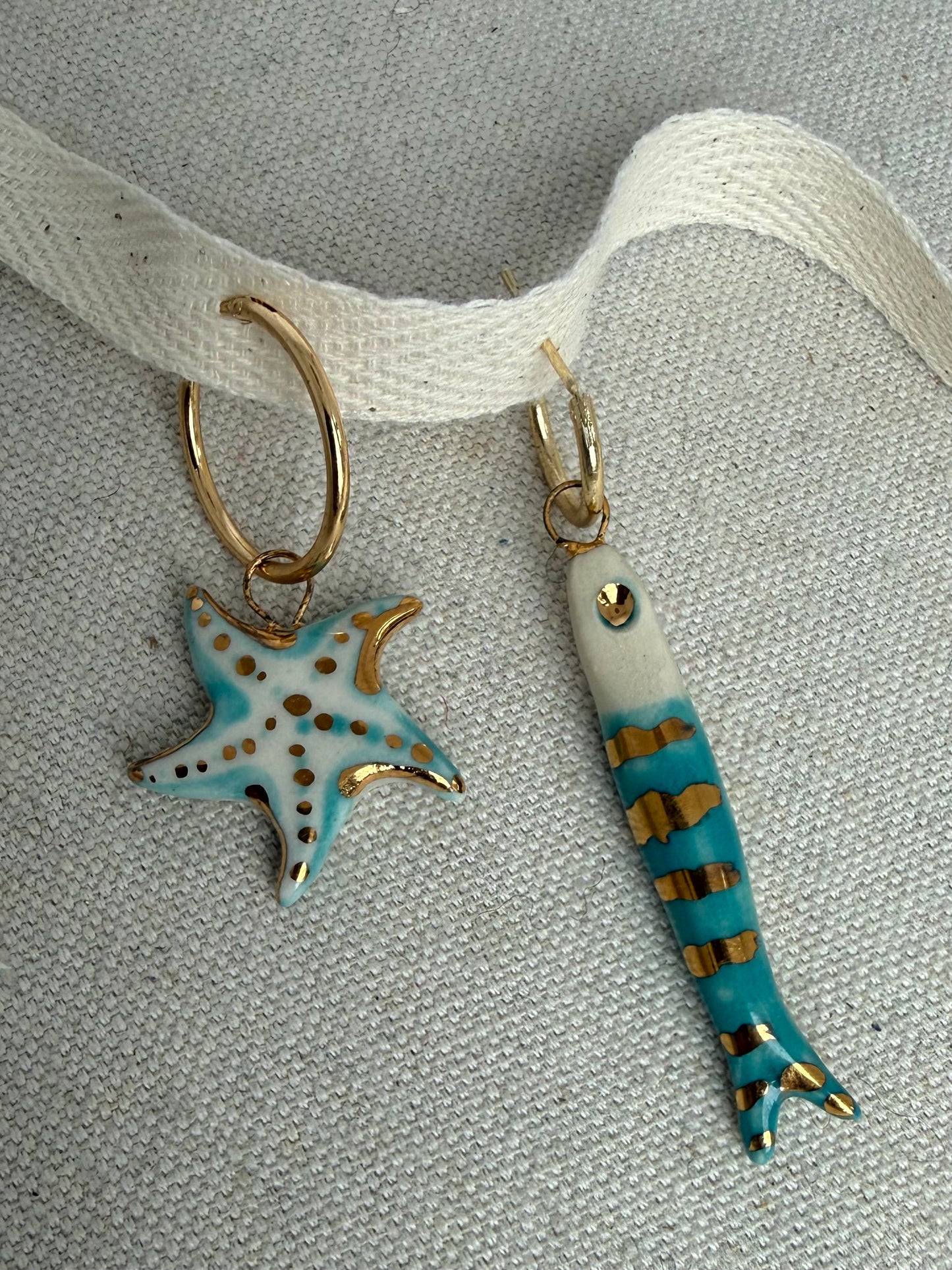Mismatched catch earrings Turquoise