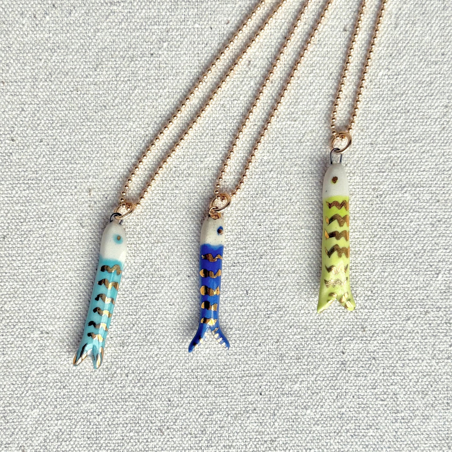 Mini Catch Necklace Blue